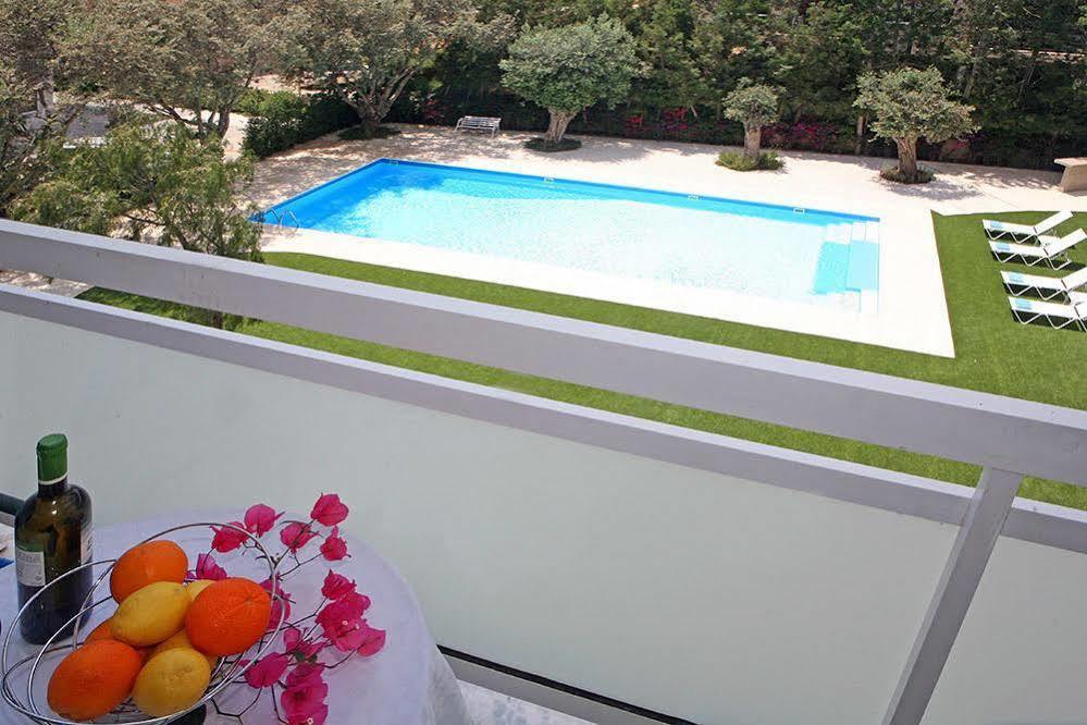 Corina Suites And Apartments Limassol Exterior photo